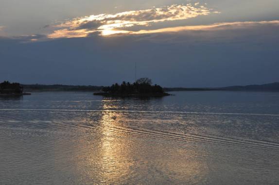 Fim de tarde no lago Petén, em Flores, na Guatemala